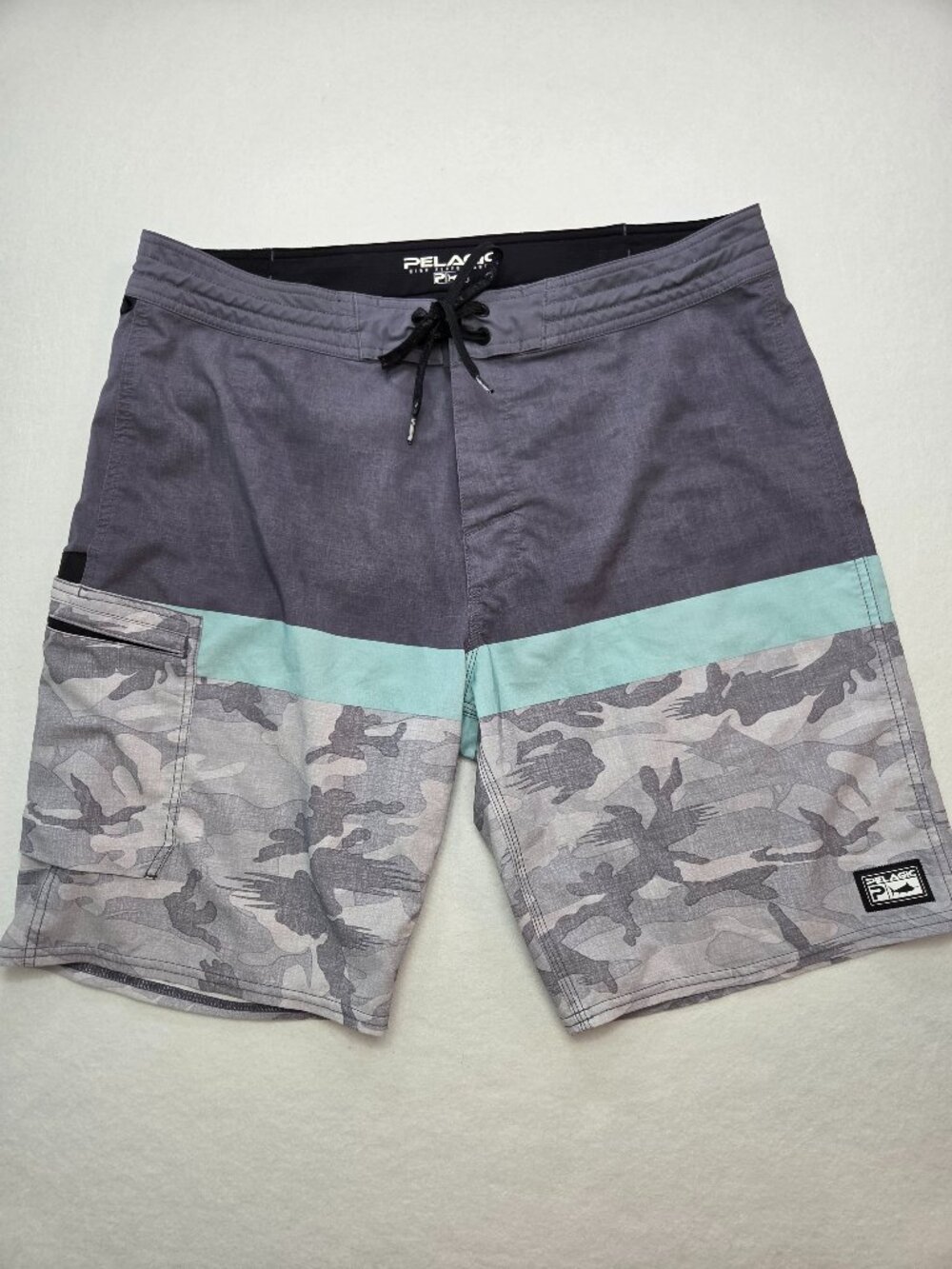 Pelagic High Performance Gray Camo Fishing Board Shorts Men's Size 36